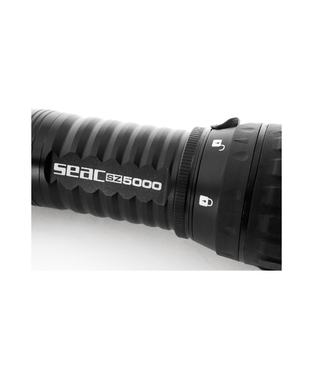 SEAC SZ5000 – Torche de Plongée 4200 Lumens avec Recharge USB-C et Faisceau 12°