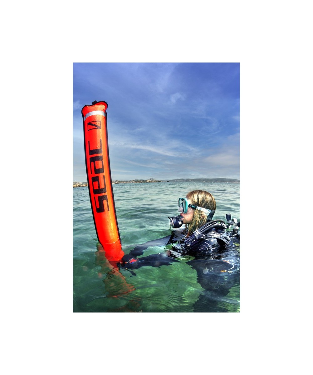 BOUÉE DE SIGNALISATION DE SURFACE AVEC VALVE