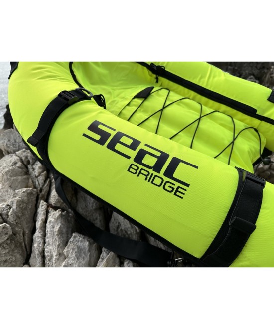 Seac Bridge – Bouée de Portage avec Drapeau Alpha